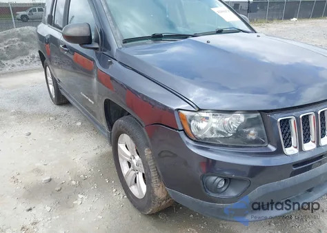 2015 Jeep Compass Sport из США, поврежденный, VIN 1C4NJCBB2FD192817